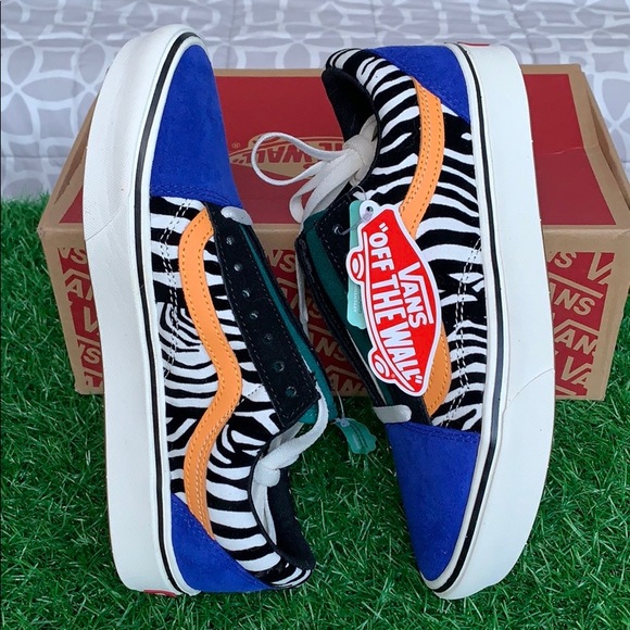 vans comfycush zebra